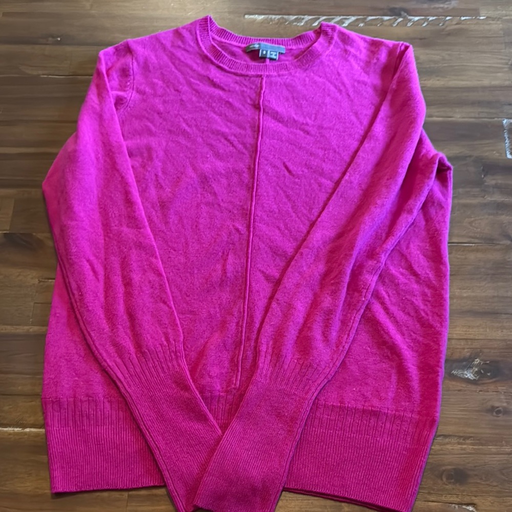 Vince Pink (magenta)  Crew Neck Sweater with Ribbed Detailing 100% cashmere